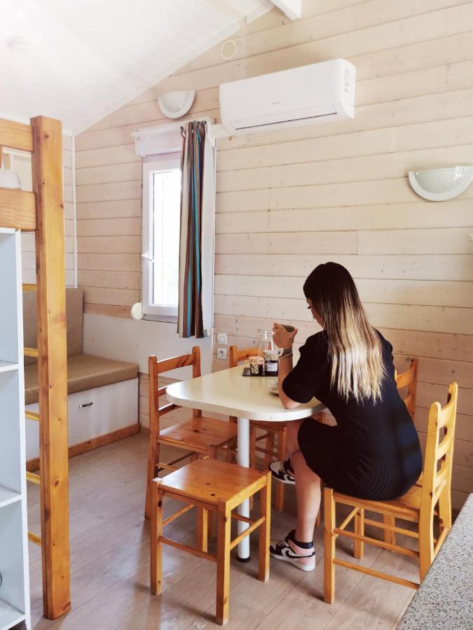 Camping Hameau Des Cannisses グリュイッサン エクステリア 写真
