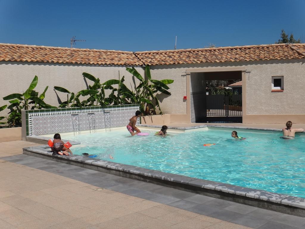 Camping Hameau Des Cannisses グリュイッサン エクステリア 写真